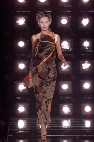 Look 49